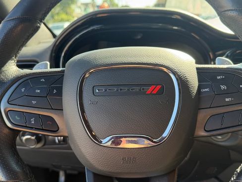Used 2025 Dodge Durango GT RWD image 13