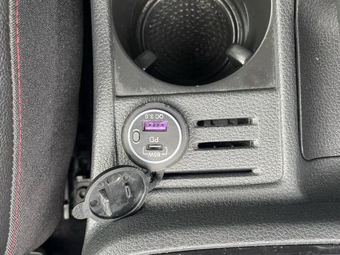 Used 2019 Volkswagen Golf 4-Door FWD image 31