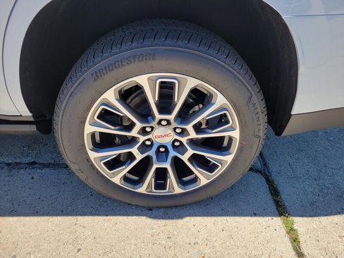 New 2026 GMC Yukon Denali w/ Denali Reserve Package RWD image 10