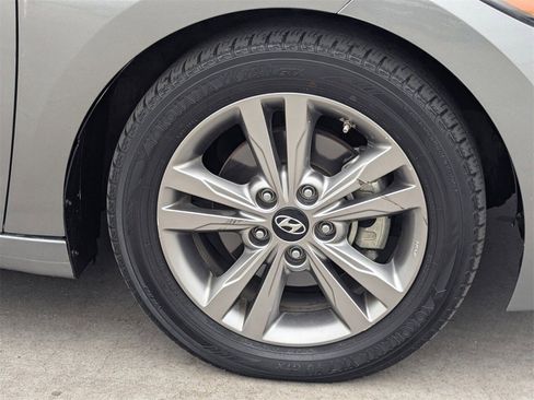 Used 2018 Hyundai Elantra Value Edition image 7
