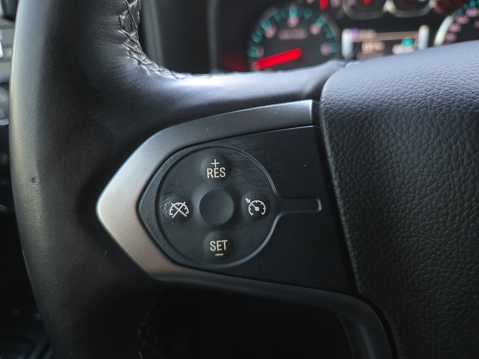 Used 2017 Chevrolet Silverado 1500 LT w/ All Star Edition AWD/4WD image 19