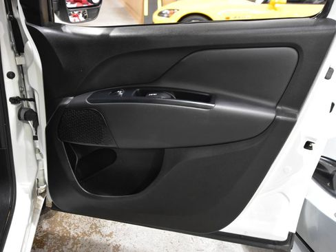 Used 2019 RAM ProMaster City Tradesman SLT FWD image 27