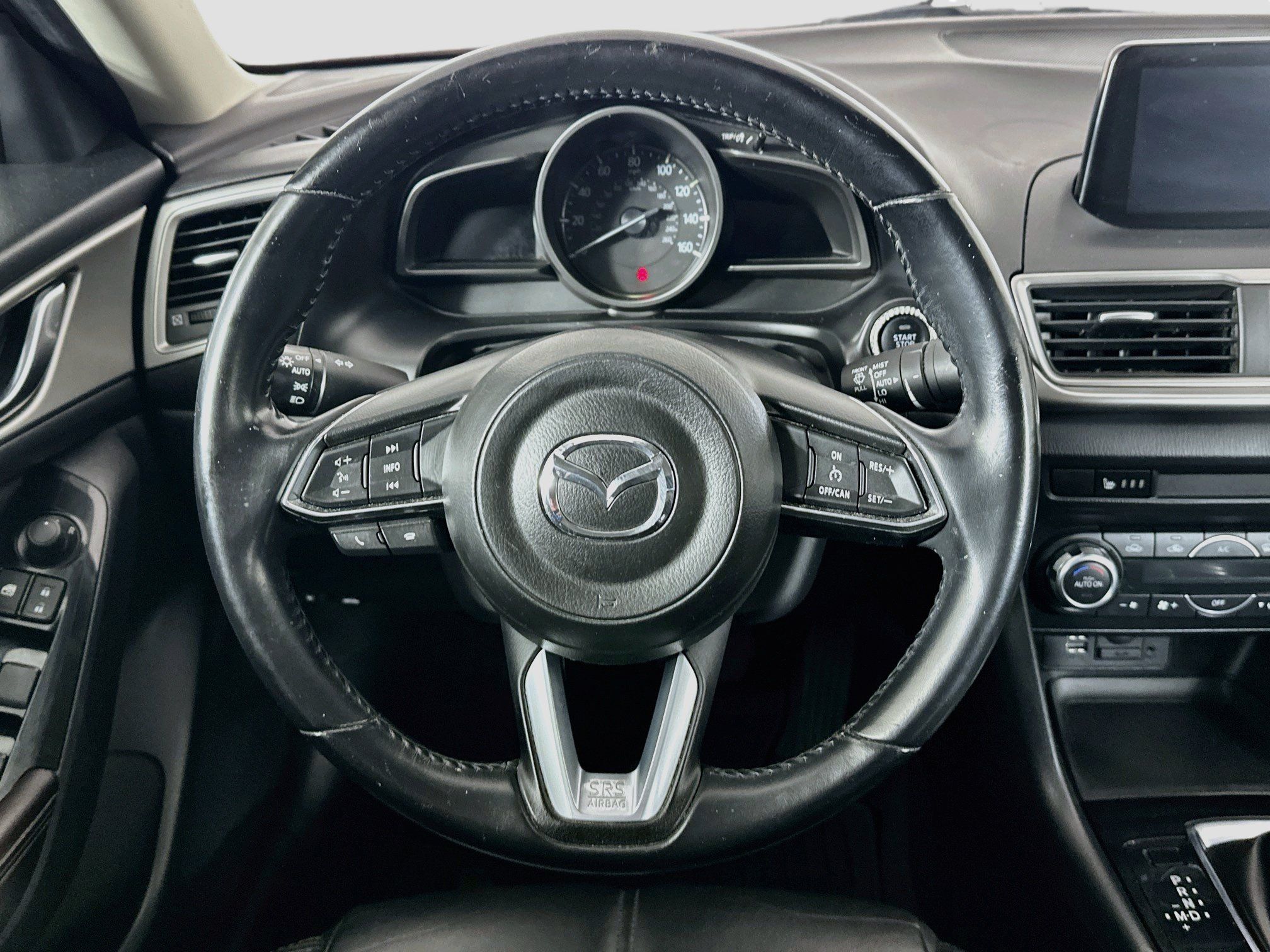 Used 2018 MAZDA MAZDA3 Touring FWD image 18