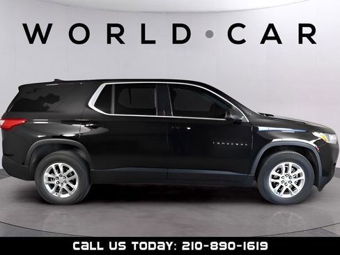 Used 2021 Chevrolet Traverse LS image 5