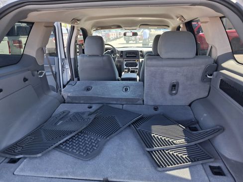 Used 2005 Jeep Grand Cherokee Laredo AWD/4WD image 13