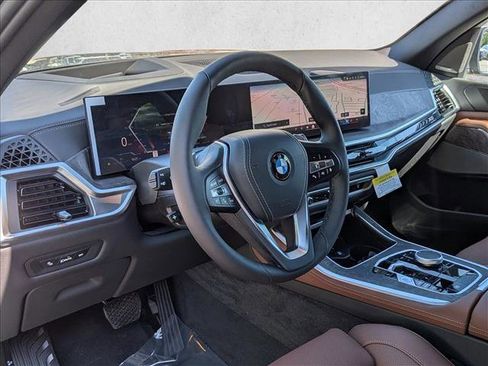 New 2026 BMW X5 xDrive40i w/ Premium Package AWD/4WD image 3