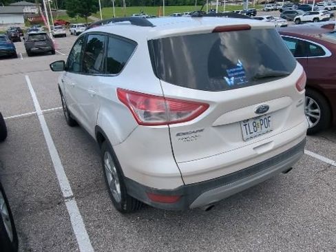Used 2016 Ford Escape SE w/ SE Leather Comfort Package FWD image 7
