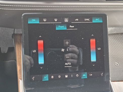 New 2026 Cadillac Escalade Platinum Sport AWD/4WD image 13
