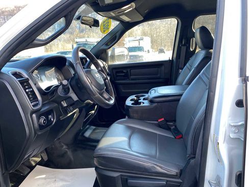 Used 2022 RAM 3500 Tradesman w/ Chrome Appearance Group image 11