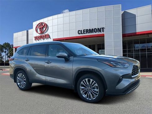 New 2026 Toyota Highlander Platinum image 1