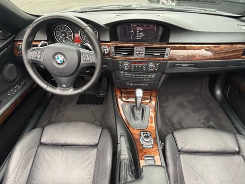 Used 2013 BMW 335i Convertible image 30