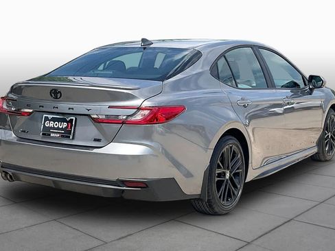 Used 2026 Toyota Camry SE FWD image 13