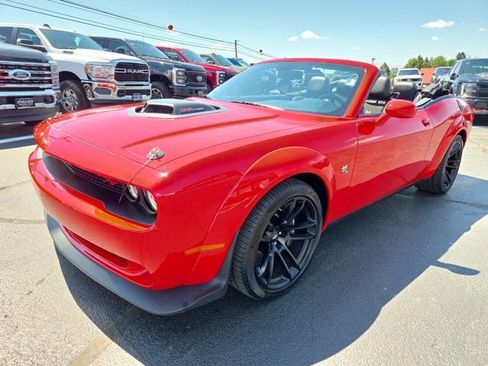 Used 2023 Dodge Challenger R/T Scat Pack RWD image 2