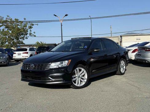 Used 2019 Volkswagen Passat 2.0T Wolfsburg image 3