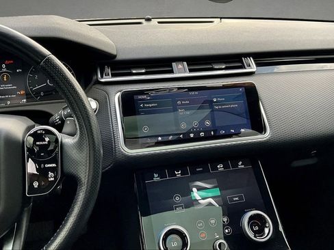 Used 2019 Land Rover Range Rover Velar S AWD/4WD image 11