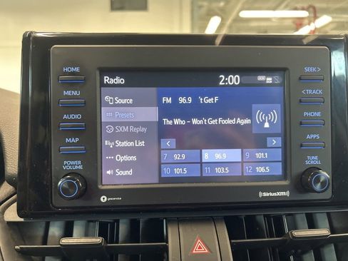 Used 2020 Toyota RAV4 XLE w/ XLE Grade Weather Package AWD/4WD image 11