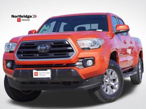 Used 2018 Toyota Tacoma SR5 image 1