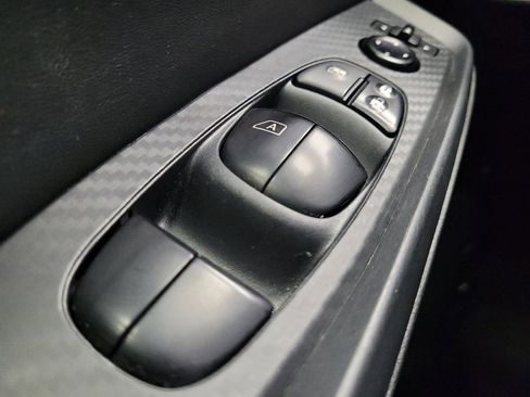 Used 2023 Nissan Sentra SV image 27