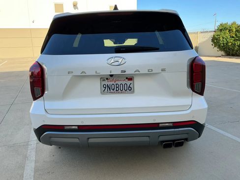 Used 2024 Hyundai Palisade SEL FWD image 6