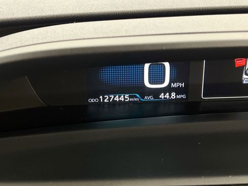 Used 2017 Toyota Prius Two image 21