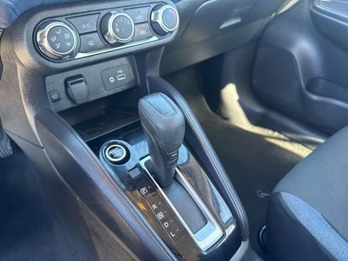 Used 2023 Nissan Versa SV image 14