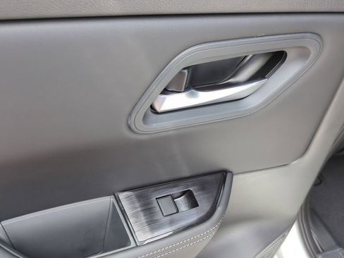 New 2026 Nissan Rogue SV w/ Cold Weather Package FWD image 15