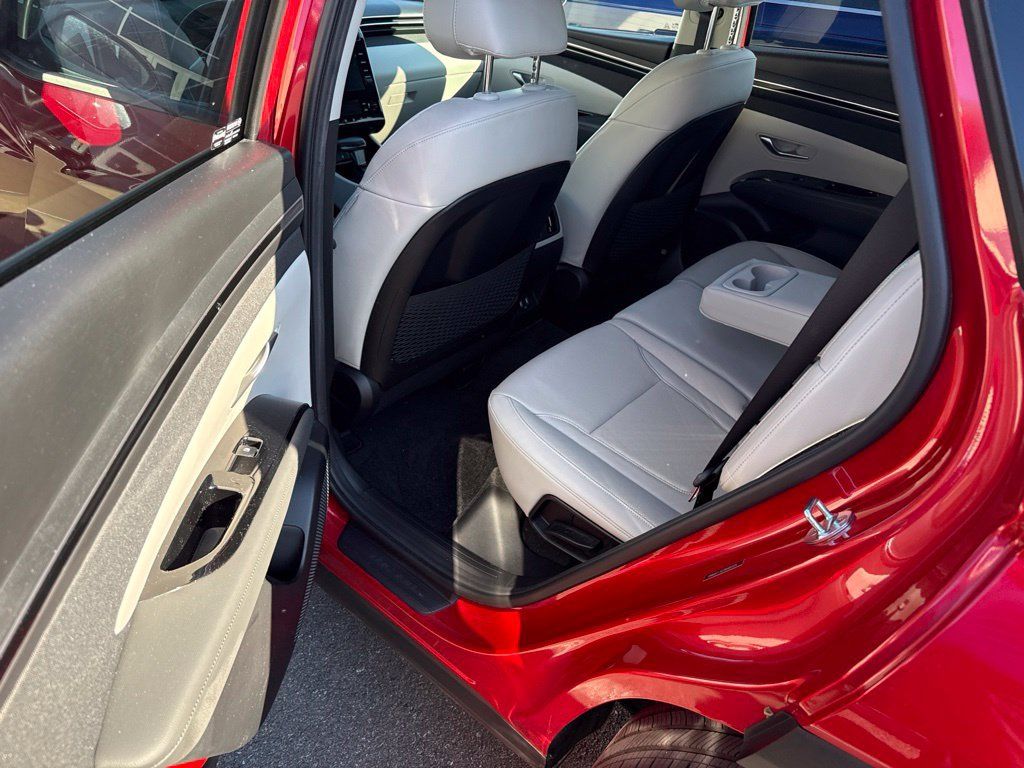 Used 2022 Hyundai Tucson SEL w/ Convenience + Premium Package AWD/4WD image 8