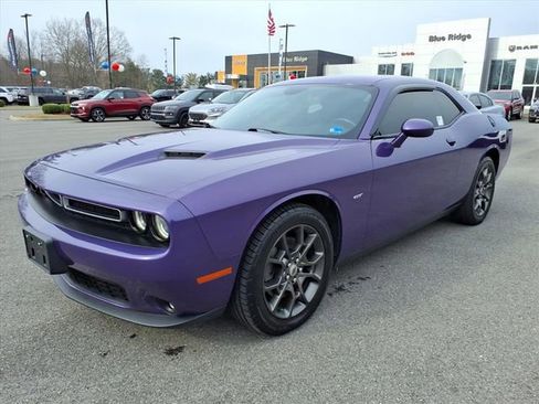 Used 2018 Dodge Challenger GT w/ GT Interior Package image 9