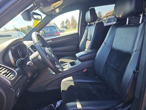 Certified 2018 Jeep Grand Cherokee Altitude AWD/4WD image 15