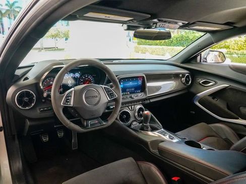 Used 2019 Chevrolet Camaro ZL1 image 3