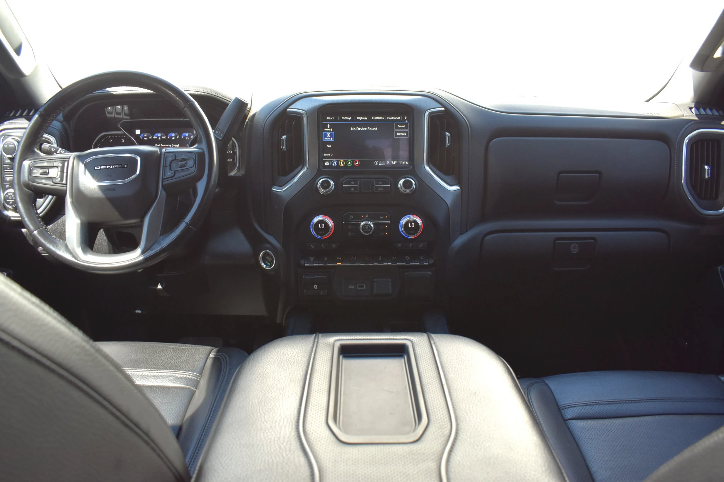 Used 2021 GMC Sierra 3500 Denali w/ Denali Black Diamond Edition AWD/4WD image 18