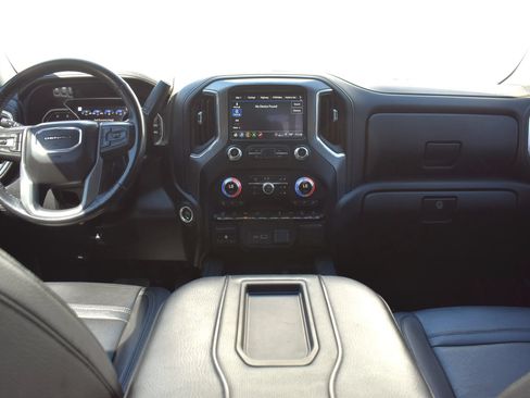 Used 2021 GMC Sierra 3500 Denali w/ Denali Black Diamond Edition AWD/4WD image 18