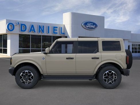 New 2026 Ford Bronco Outer Banks AWD/4WD image 3