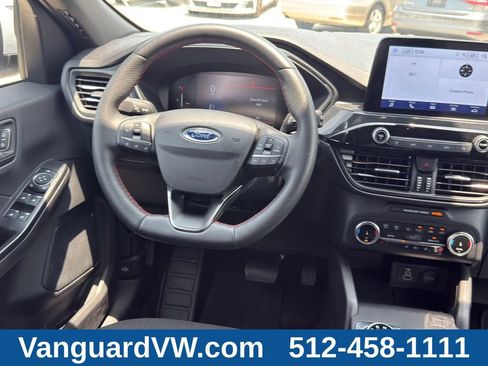 Used 2025 Ford Escape ST-Line Select AWD/4WD image 30