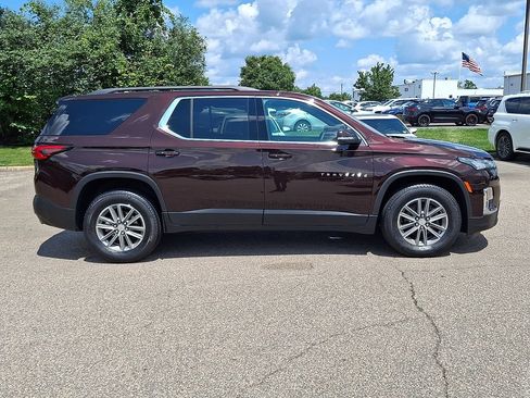 Used 2023 Chevrolet Traverse LT AWD/4WD image 10