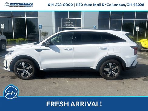 Used 2023 Kia Sorento S w/ Panoramic Sunroof Package FWD image 7