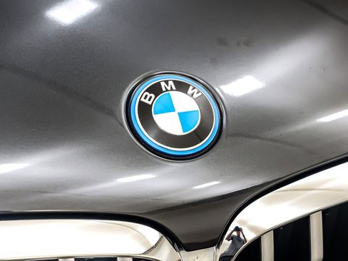 Used 2023 BMW X5 xDrive45e w/ Climate Comfort Package image 14