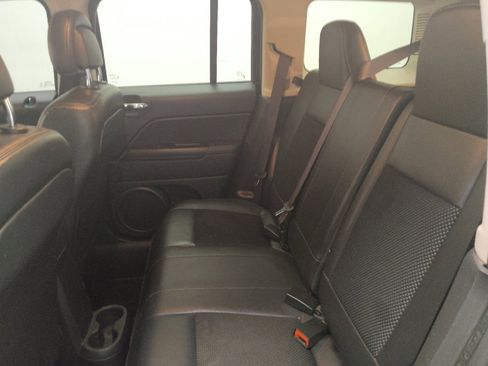 Used 2016 Jeep Patriot Sport w/ Power Value Group FWD image 18