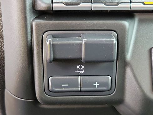 Used 2024 Chevrolet Silverado 2500 Custom w/ Custom Value Package AWD/4WD image 34