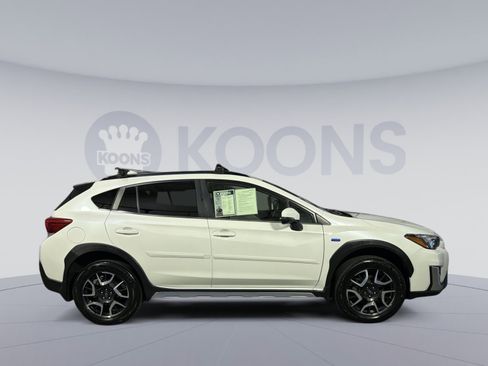Used 2019 Subaru Crosstrek Hybrid w/ Moonroof Package w/Navigation AWD/4WD image 8
