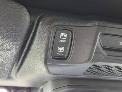 Used 2024 Jeep Wrangler Unlimited AWD/4WD image 20