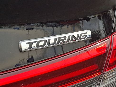 Used 2023 Honda Civic Touring image 31