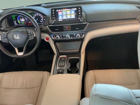 Used 2021 Honda Accord Touring image 32