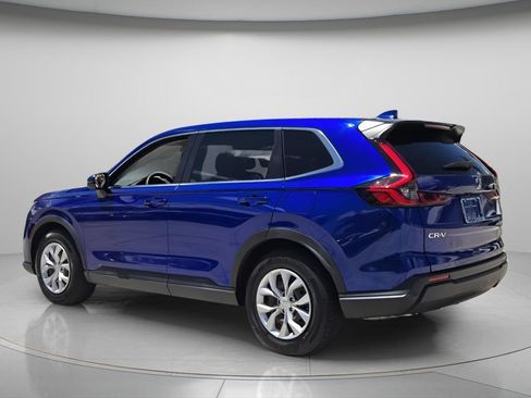 Used 2024 Honda CR-V LX image 7