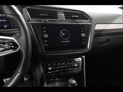 Used 2023 Volkswagen Tiguan SEL R-Line AWD/4WD image 9