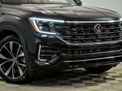 Certified 2026 Volkswagen Atlas SEL Premium R-Line AWD/4WD image 2