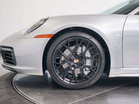 Used 2022 Porsche 911 Carrera image 10