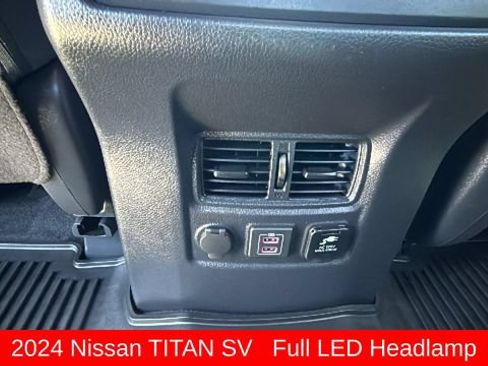 Used 2024 Nissan Titan SV w/ SV Bronze Edition Package AWD/4WD image 25