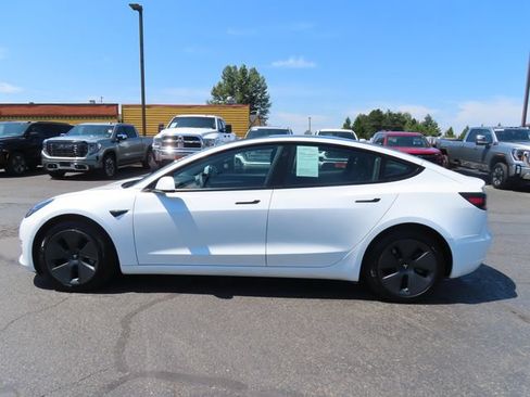 Used 2022 Tesla Model 3 RWD image 4