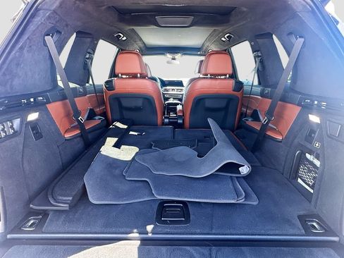Used 2022 BMW X7 xDrive40i w/ M Sport Package AWD/4WD image 28
